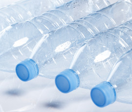 в России запретят производство трех видов ПЭТ-упаковки - фото - 1