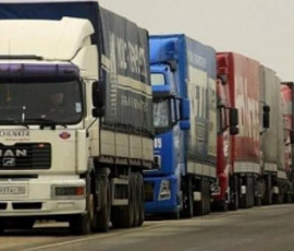 на границе с Китаем застряло более тысячи фур - фото - 1