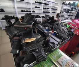 в Чите немаркированная обувь оказалась «под каблуком» таможенников - фото - 1