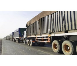 на границе Приморья и КНР скопилось более 400 грузовых машин - фото - 1