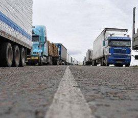 на переходе Забайкальск – Маньчжурия снова скопились автомобили, образовалась пробка - фото - 1