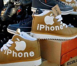 новосибирские таможенники выявили крупную партию контрафакта - фото - 1